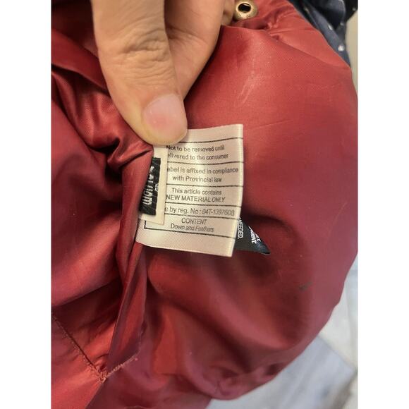 Volcom Womens Size S Reversible Duck Down Puffer Vest ~ Red / Blue - Picture 9 of 9